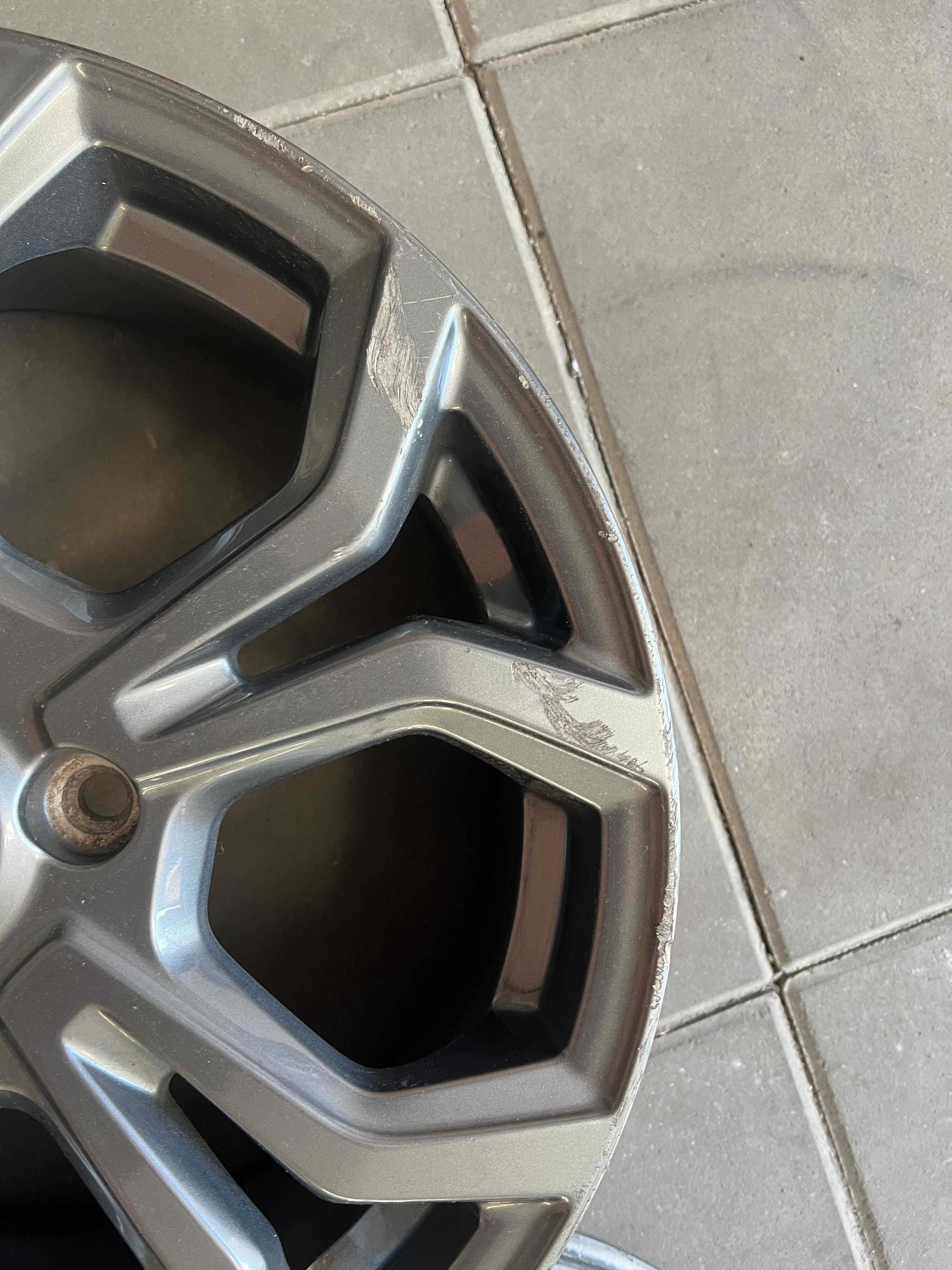 Oryginalna felga aluminiowa 7Jx17H2 ET 47.5 4x108 Ford Fiesta ST MK8
