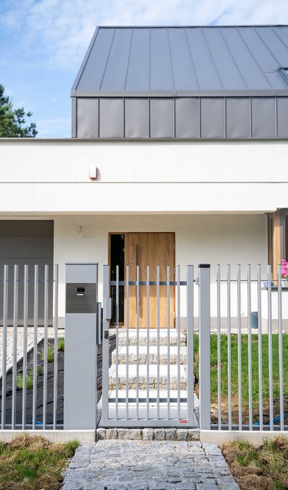 OGRODZENIE frontowe, nowoczesne, grzebieniowe KONSPORT