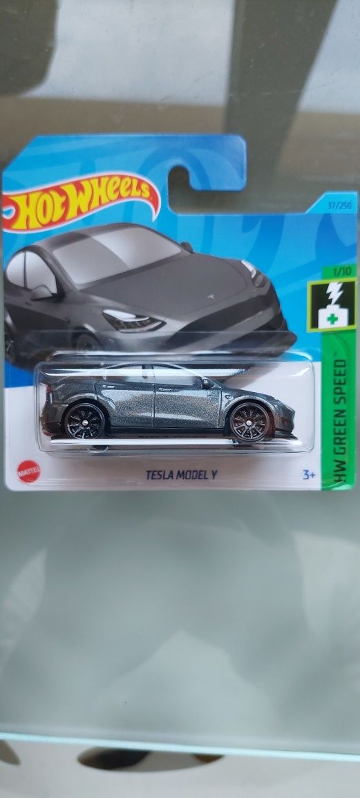 Tesla model X/Y hot wheels novo com portes incluídos