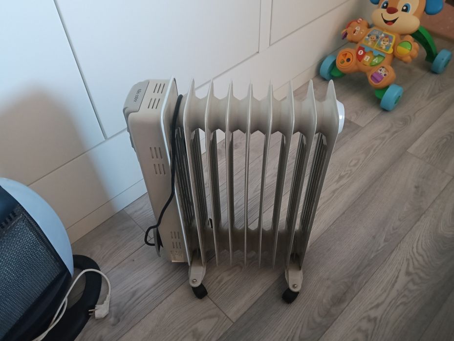 Aquecedor a óleo novo