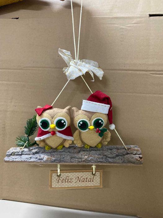 Mochos de Natal empoleirados