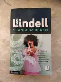 książka w języku norweskim Unni Lindell Slangebæreren