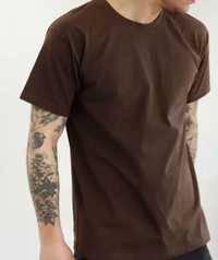 Стильна коричнева футболка (унісекс)
