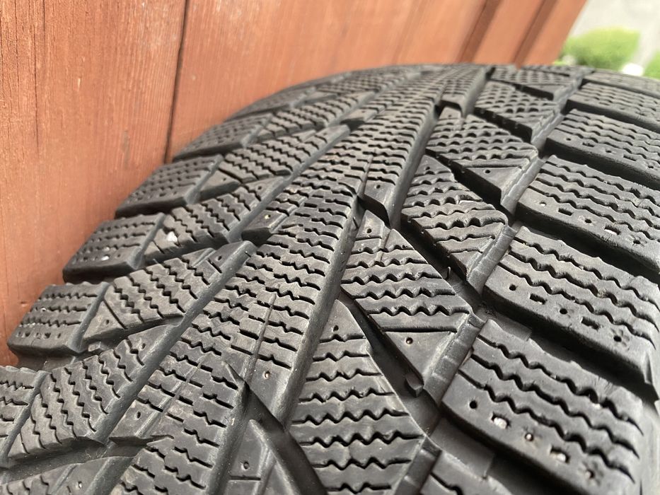 Зимова резина шини з дисками 5.112r15 195 65 15