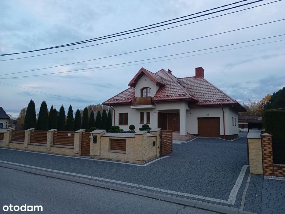 Kamery,Jakuzzi, Sauna,Klimatyzacja,Bilard, P.Ciepła, P.Fotow.SPA,Alarm