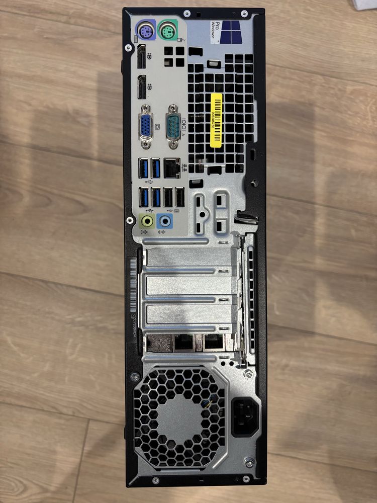 HP EliteDesk 705 G3 SFF 24GB Ram 3x lan, 2x 1TB + 128 W10 NAS HomeLab