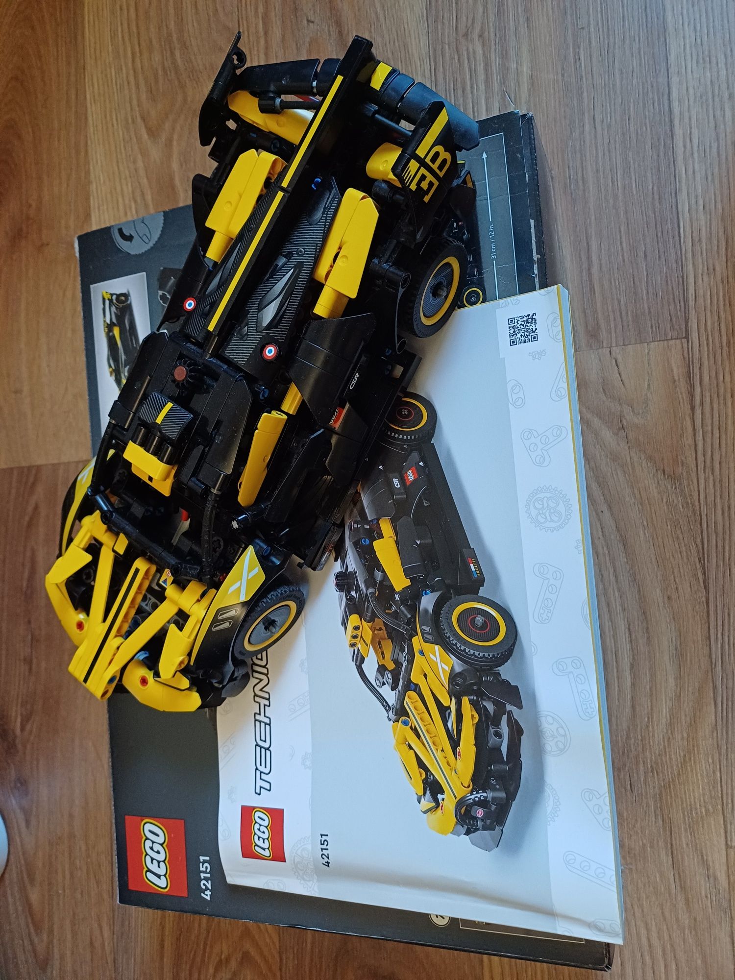 Конструктор LEGO Technic Bugatti Bolide
