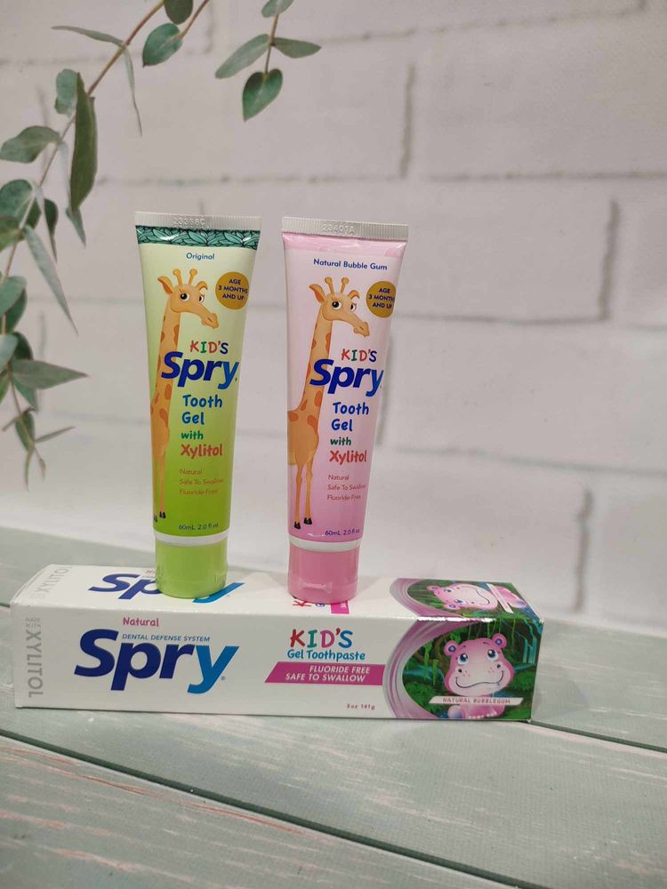 Crest ,Xyli white , orajel ,Marvis, crest ,spry