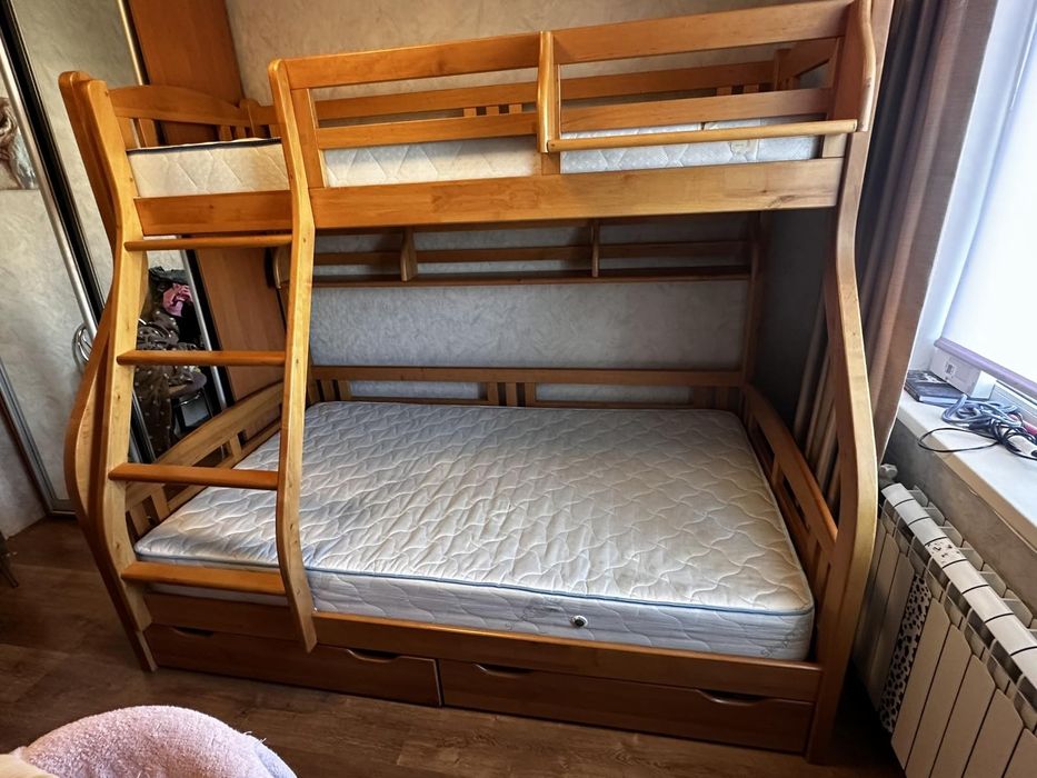 Двухяросне ліжко