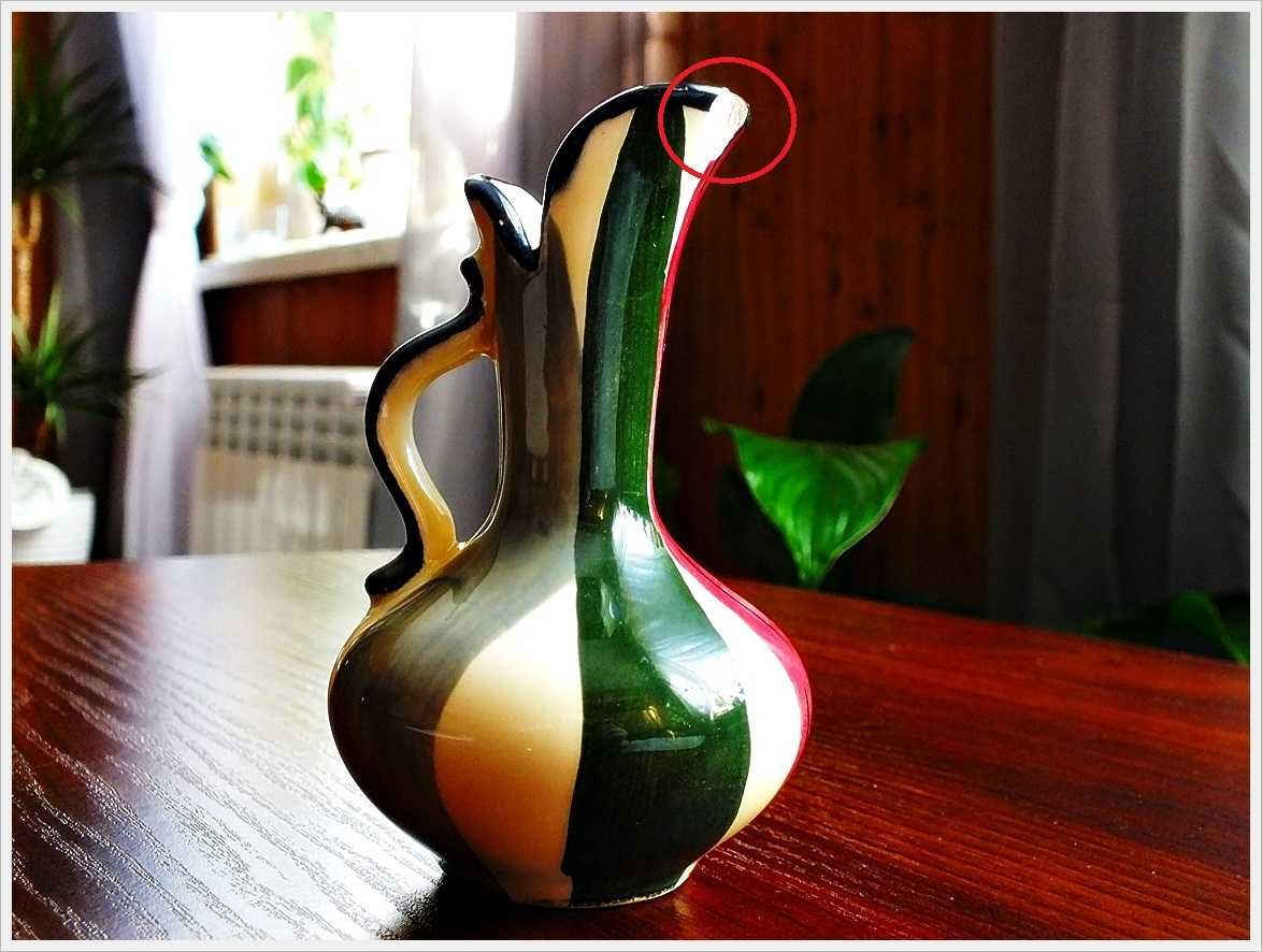 Stary kolorowy wazonik ceramiczny Sygnowany z lat 60-70 PRL