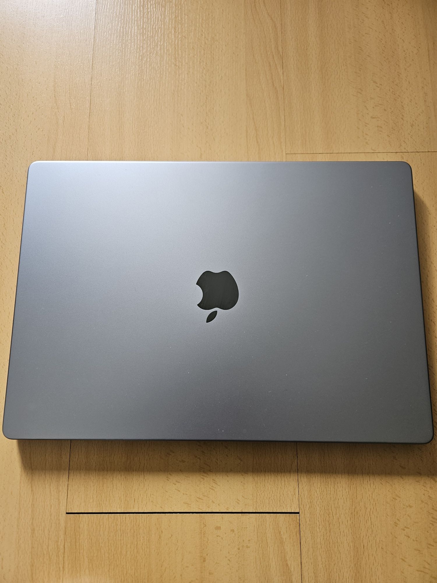 Macbook Pro 16 M1 Pro 1 Terabyte como novo