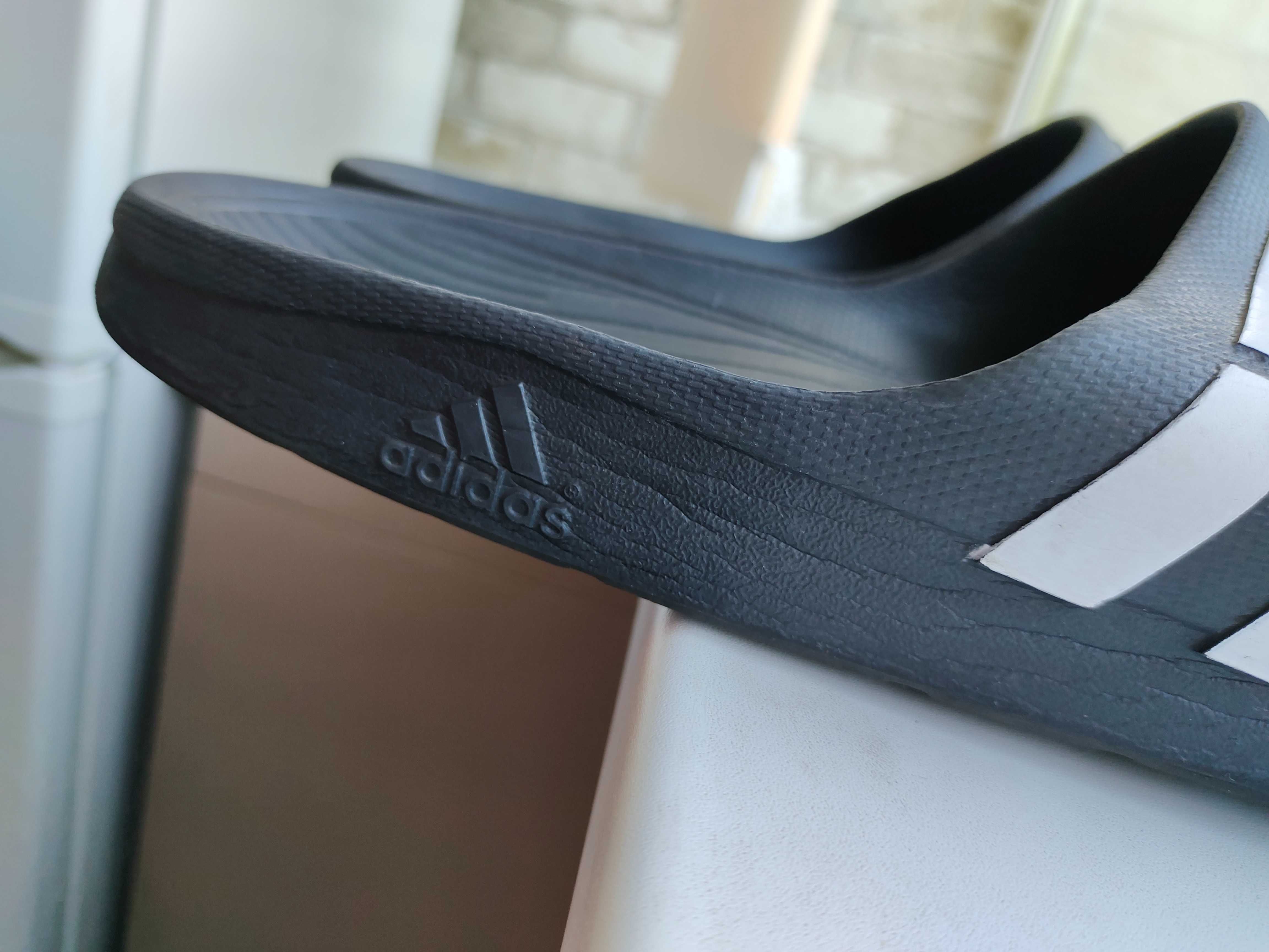 Шлепанцы adidas оригинал