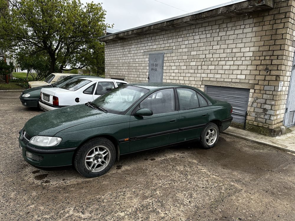 Opel omega B 2.0