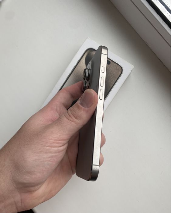 Apple IPhone 16 Pro 256 Gb Natural Titanium Neverlock 100% акб