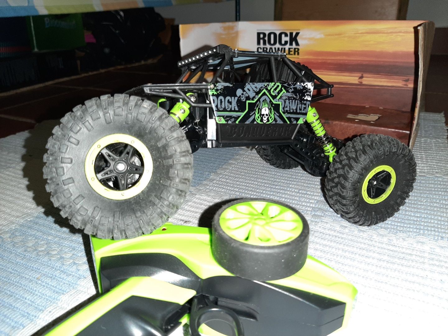 Jipe telecomandado Rock Crawler 4WD Rally Car