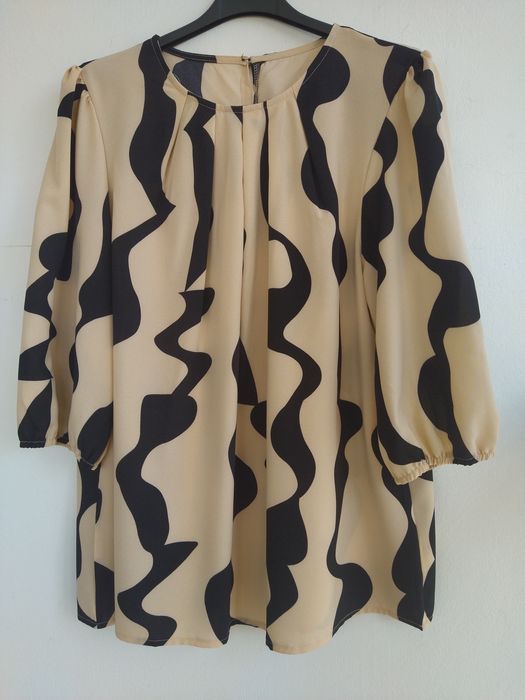 Blusa creme drapeada, elegante e fluida - Tamanho XXL - Nova!