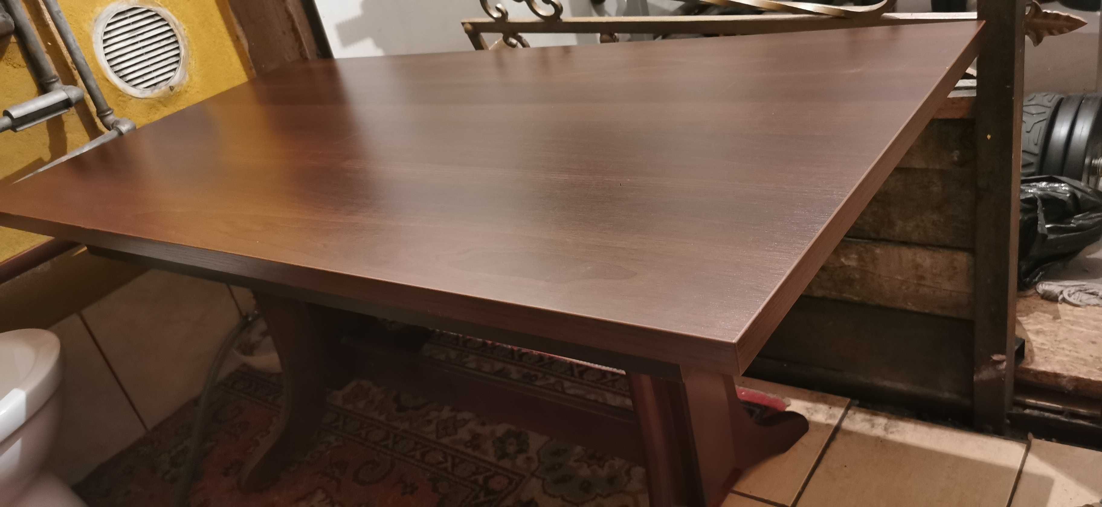Stół drewniany ciemny brąz