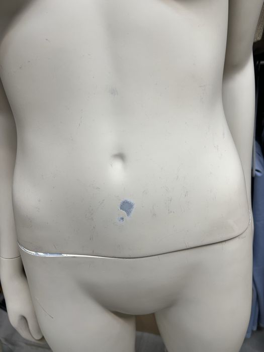 Manekiny wystawowe sklepowe