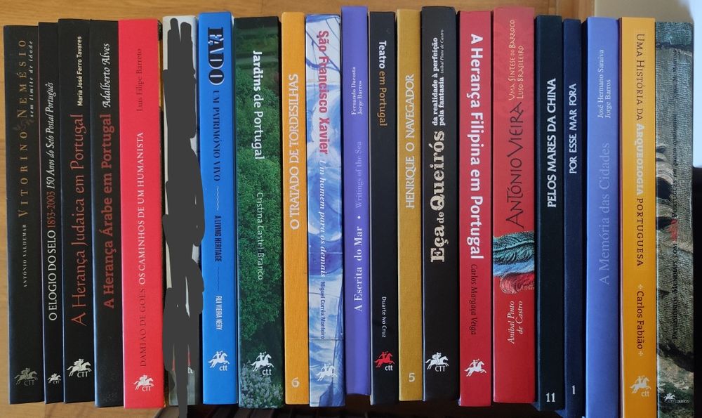 Livros temáticos CTT de Portugal, 25€
Cada 20€ com