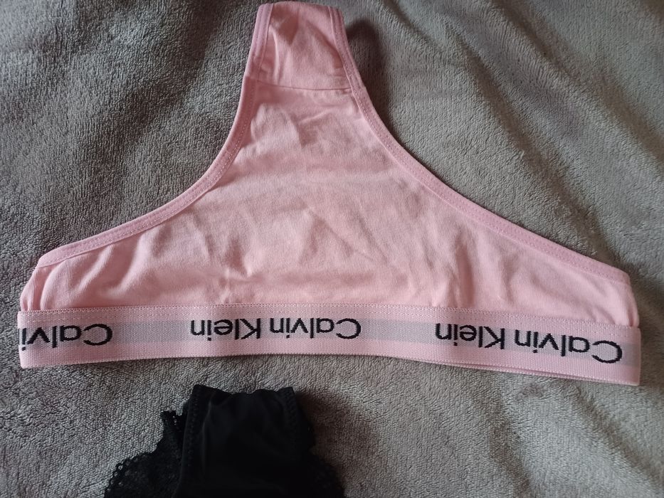 Majtki-figi stringi 3 pary .