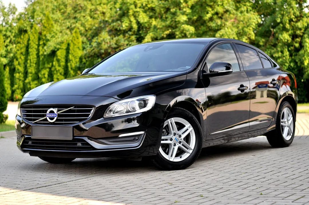 Volvo S60 R e z e r w a c j a