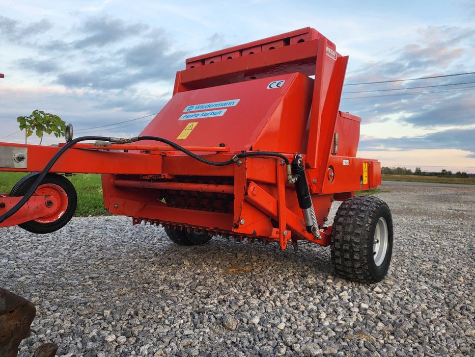 Aerator rurkowy Wiedenmann Perfo-Seeder Profesjonalny 1 m Wertykulator