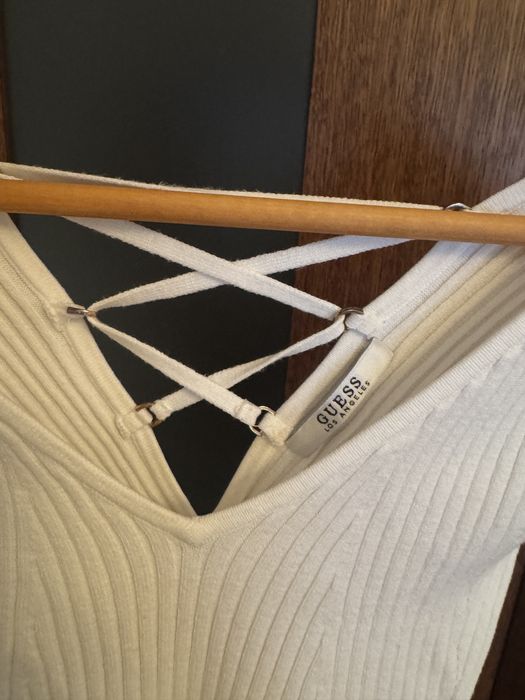 Лонгслів Guess білого кольору