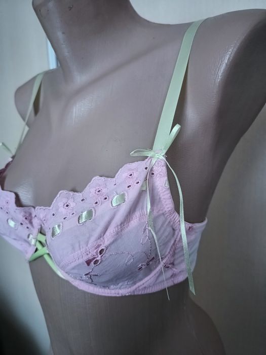 Гарний бюстгальтер 32A 34B 34C 36C