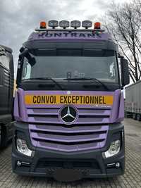 Mercedes Actros 1842