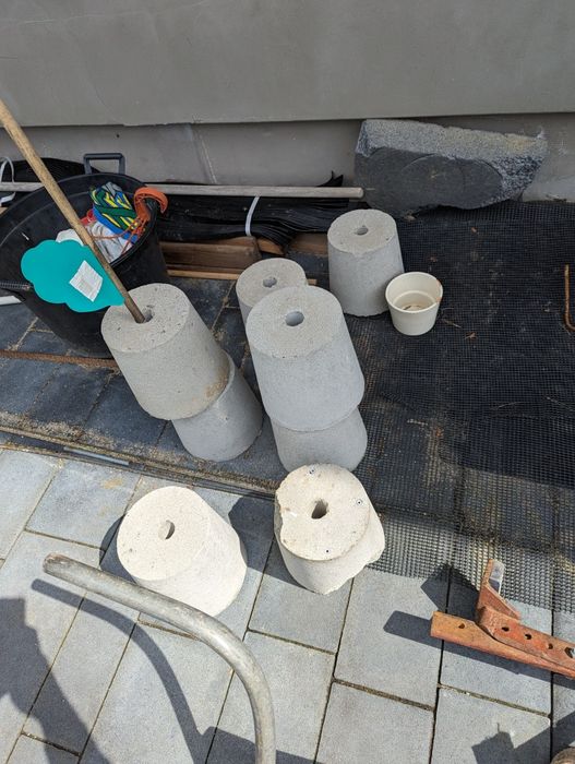 Podstawy betonowe pod lampy ogrodowe