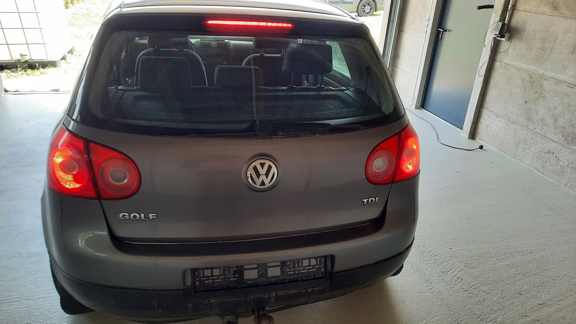 Części Golf 5 1.9 Tdi 105KM
silnik BKC,skrzynia biegów
