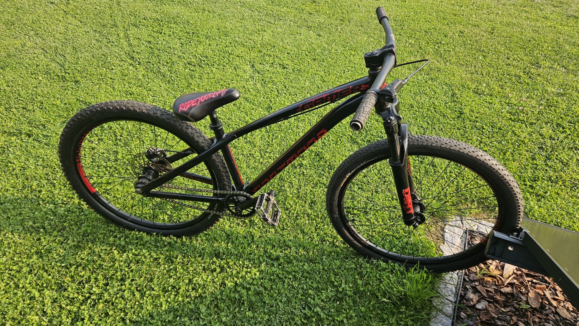Rower Dirt DARTMOOR GAMER INTRO roz 13" RST DH Stunt,koła 26"