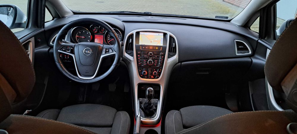 Opel Astra J 2011 rok 1.7 CDTI Nawigacja 6 biegów