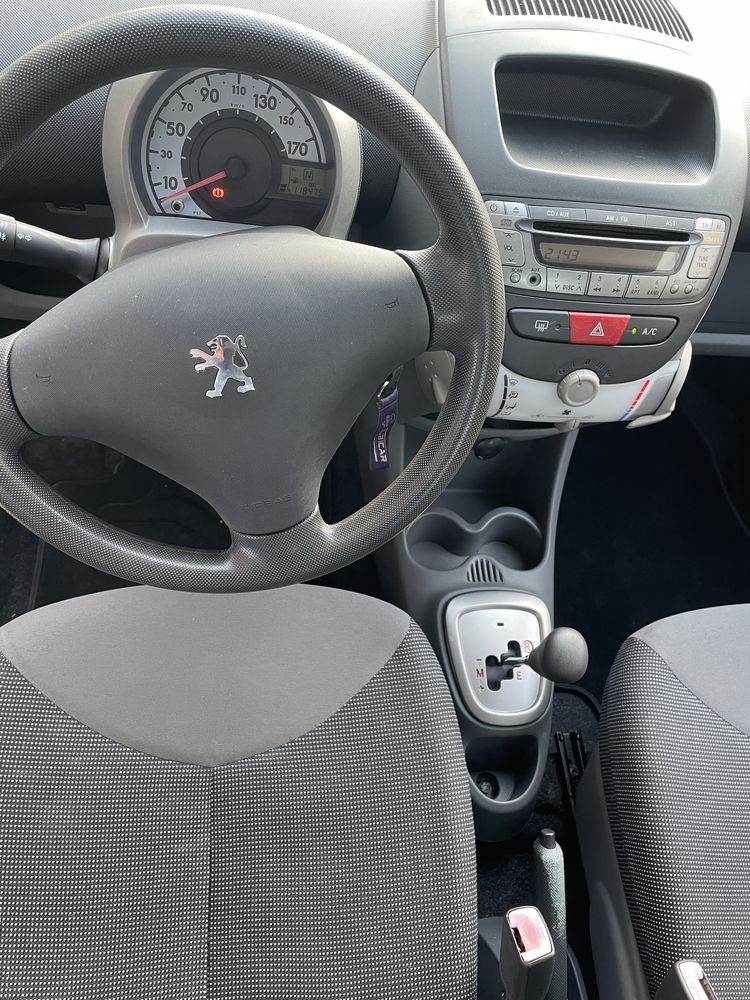 Peugeot 107 Automatico 1.0i