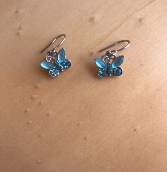 Brincos de furo - novos