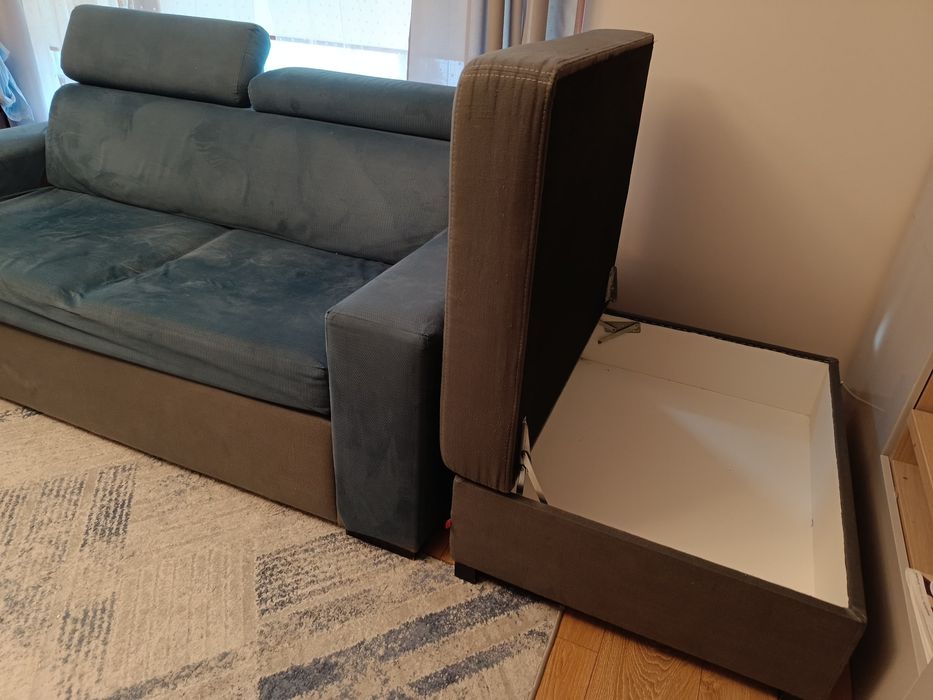 Sofa rozkładana plus skrzynia pufa