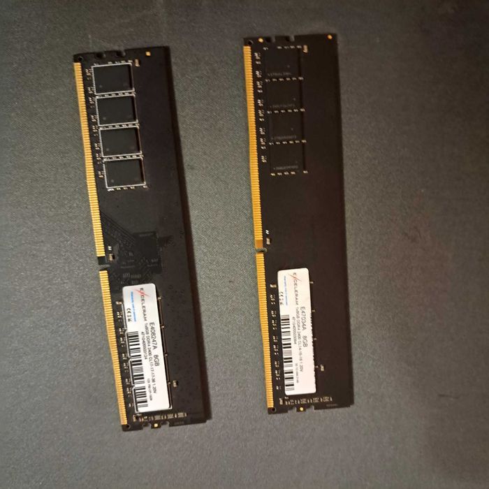 Оперативна пам'ять DDR4-2 по 8GB швидкість 2400
