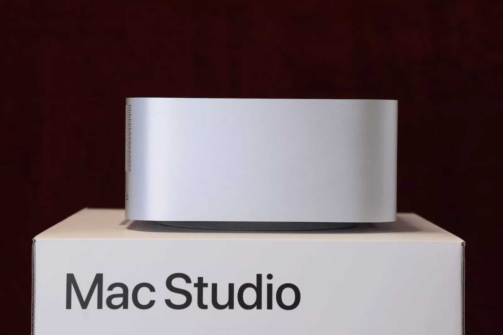 Mac Studio M1 Ultra 20c CPU 48c GPU 64gb RAM 4tb SSD - super stan