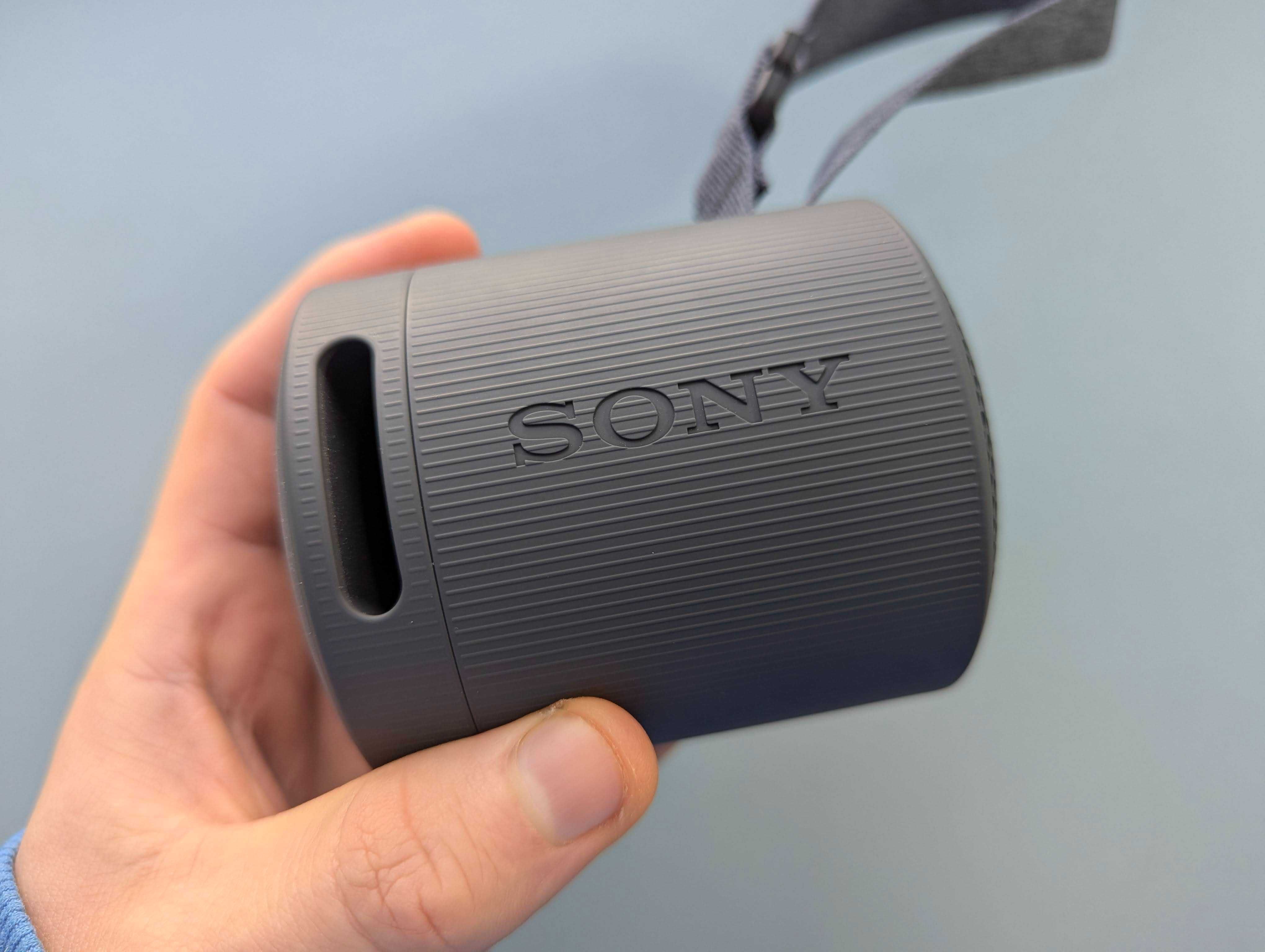 Портативна колонка Sony SRS-XB100 Black (SRSXB100B) нова / NEW