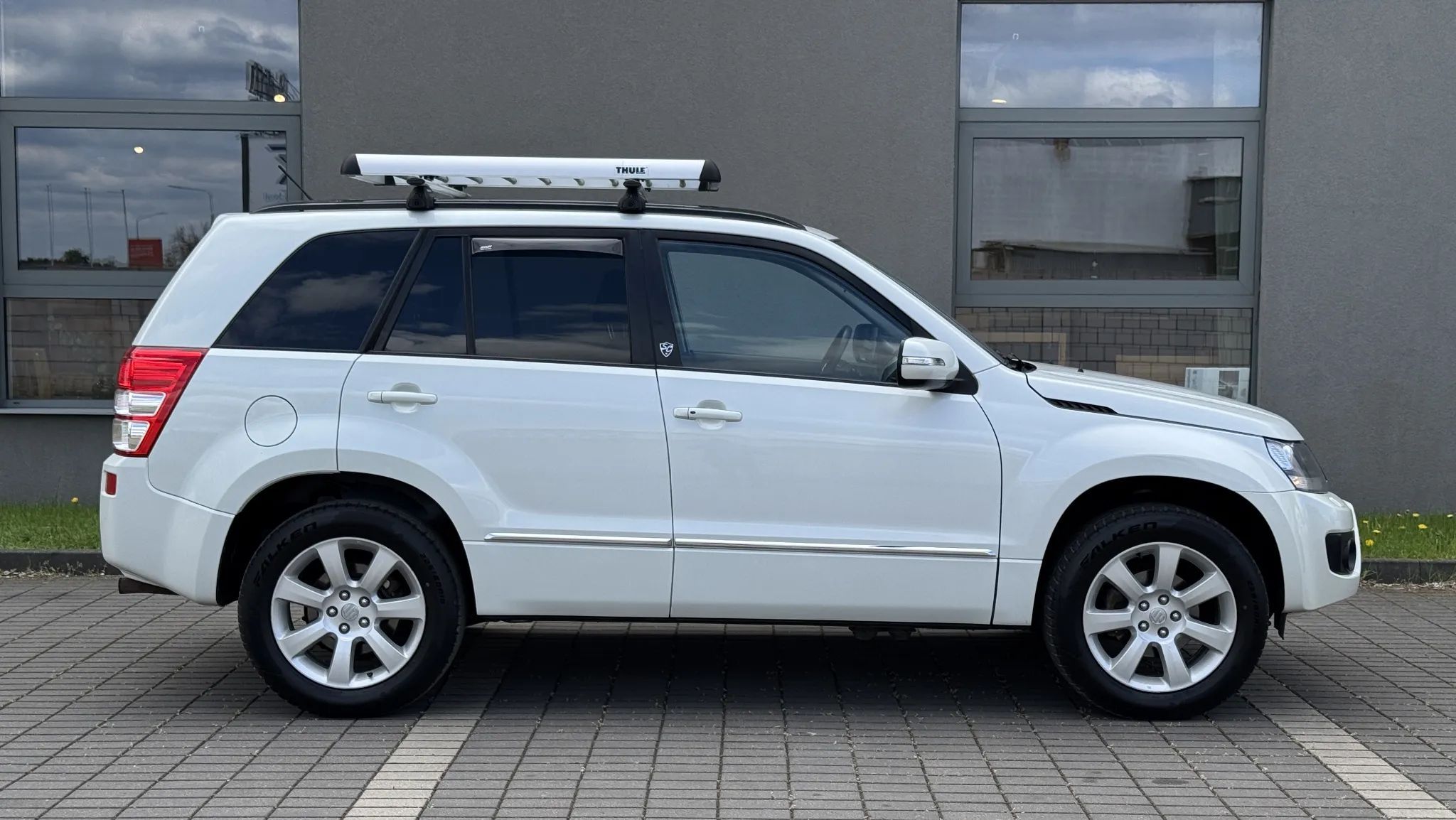 Suzuki Grand Vitara Sergio Cellano 2.4 Benzyna 169ps Automat ze Szwajcarii Polecam!!!