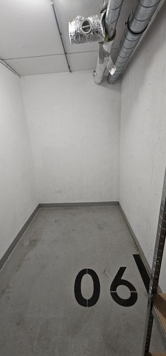 Do wynajęcia duża komórka w garażu podziemnym