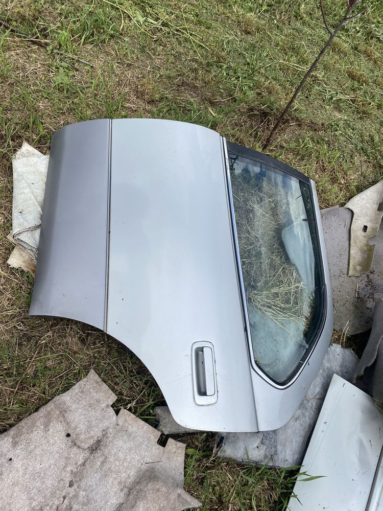 Lexus ls400 maska silnika , klspa bagaznika , drzwi przednie