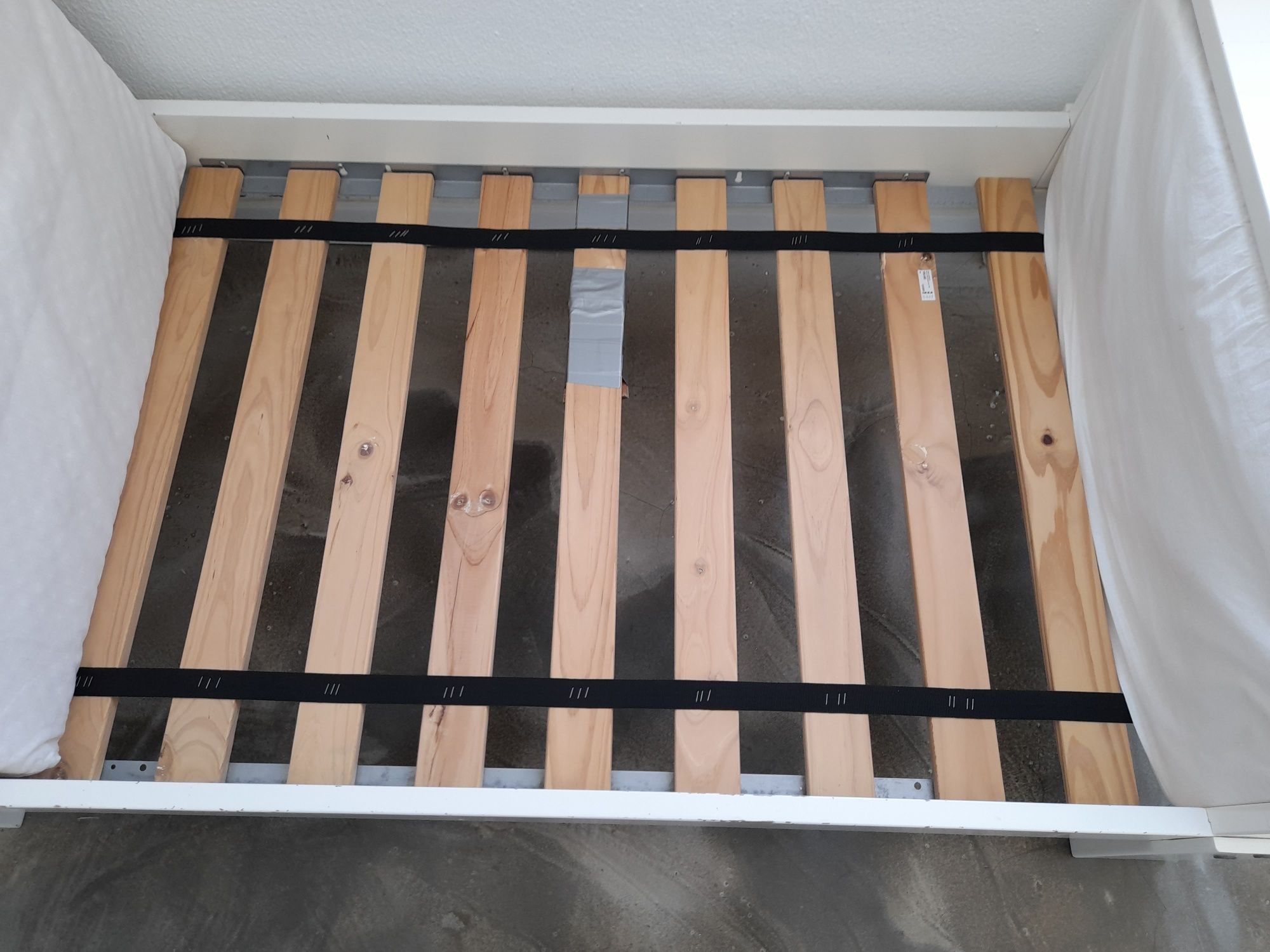 Cama de criança Ikea