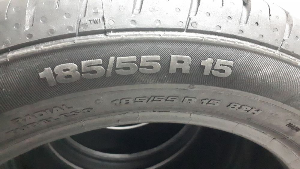 Quatro pneus 185/55 R15 82H  Continental, Renault Clio 2, Opel Corsa C