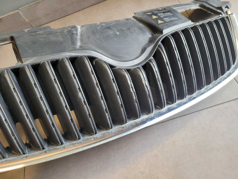 Atrapa grill chrom Skoda Fabia II przedlift 5J0.853.668A
