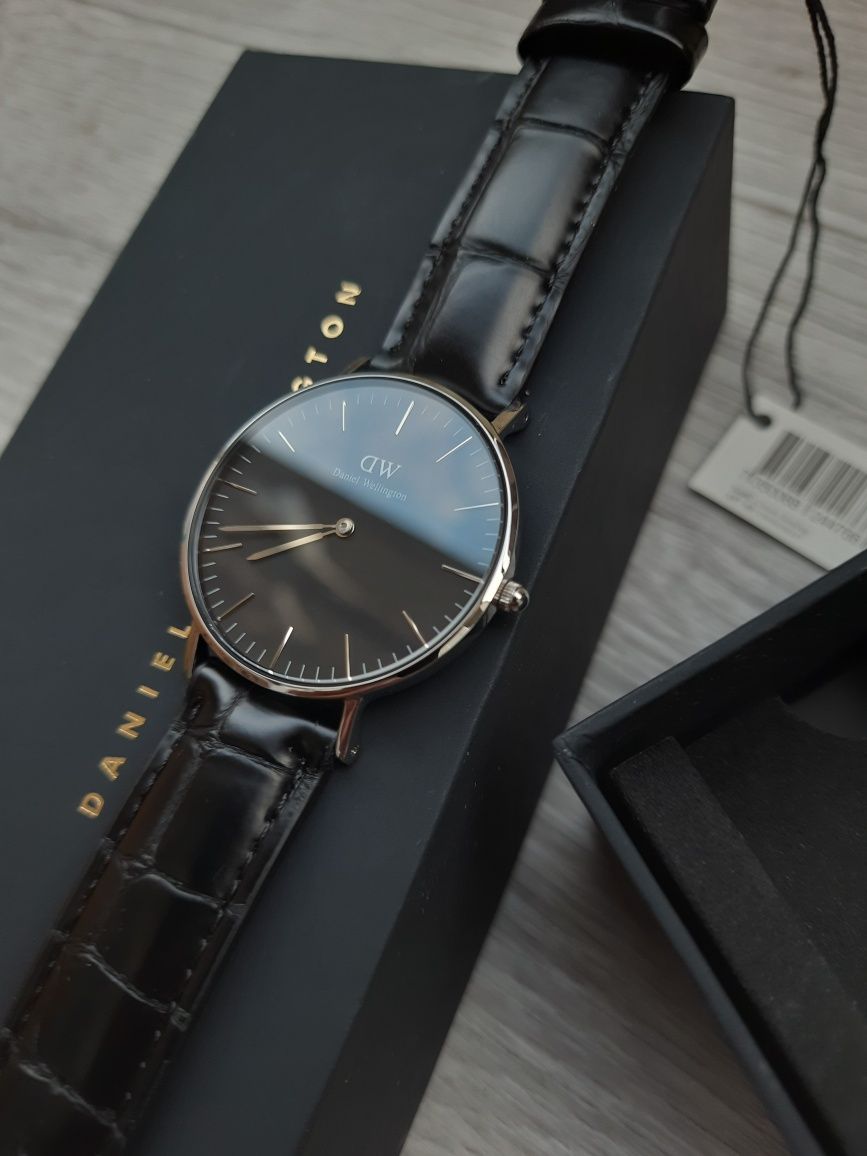 Часы daniel wellington classic reading оригинал