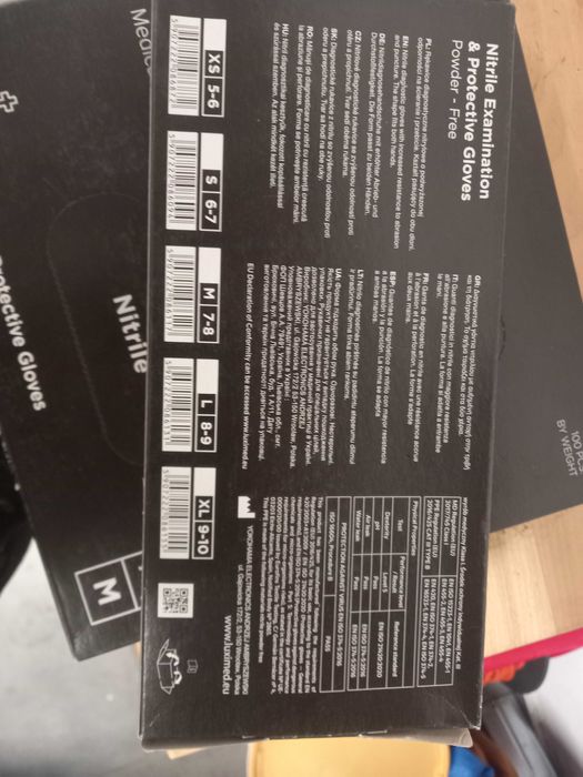 Bezpudrowe nitrylowe rękawiczki Luximed rozmiar M