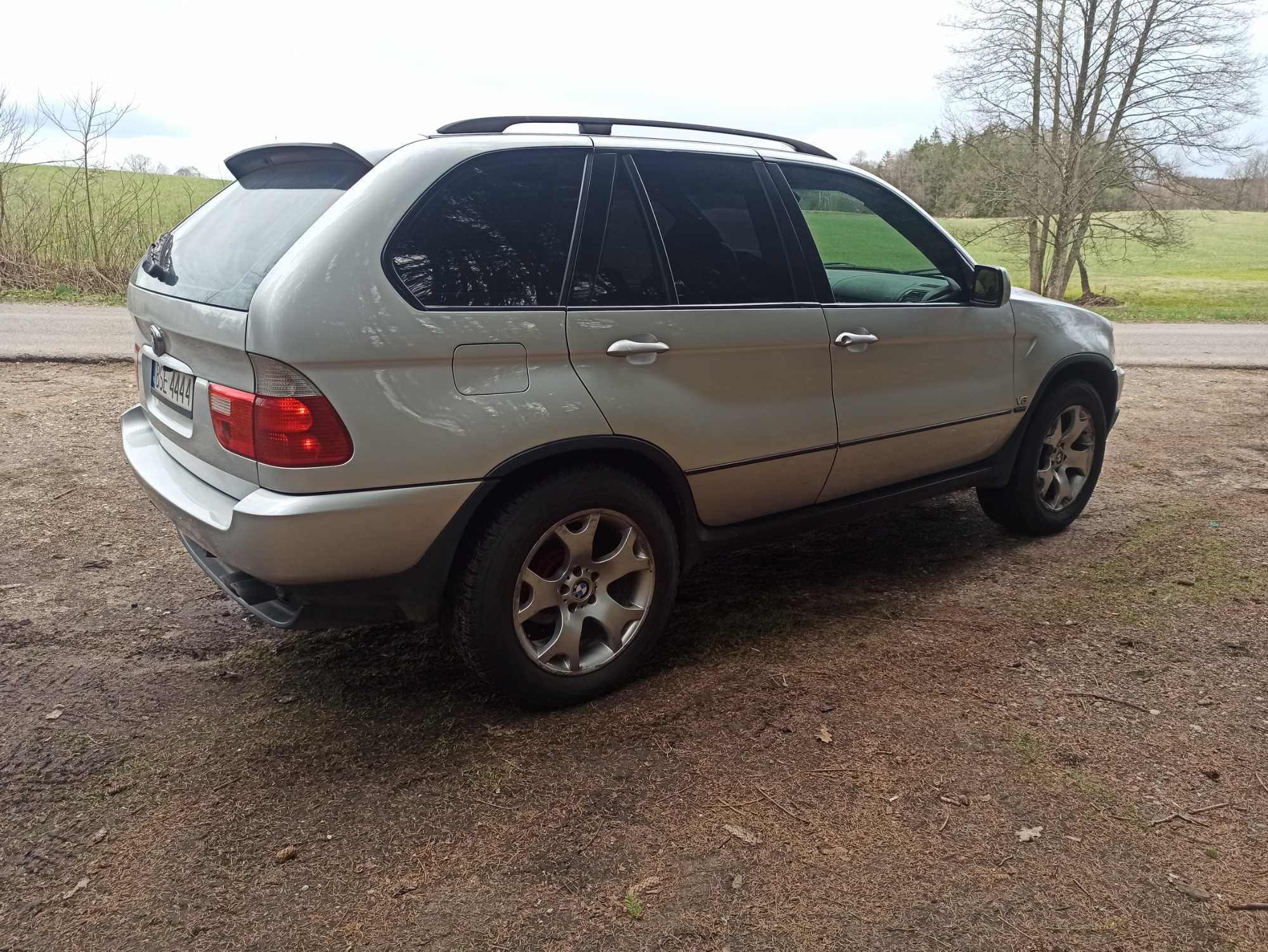 BMW x5 e53 4.4 v8