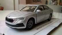 SKODA Octavia New Generation model w wersji sedan, metalowo-plastikowy