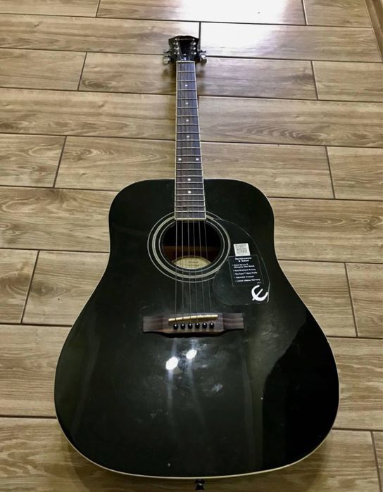 Акустична гітара Epiphone DR-100 Eb